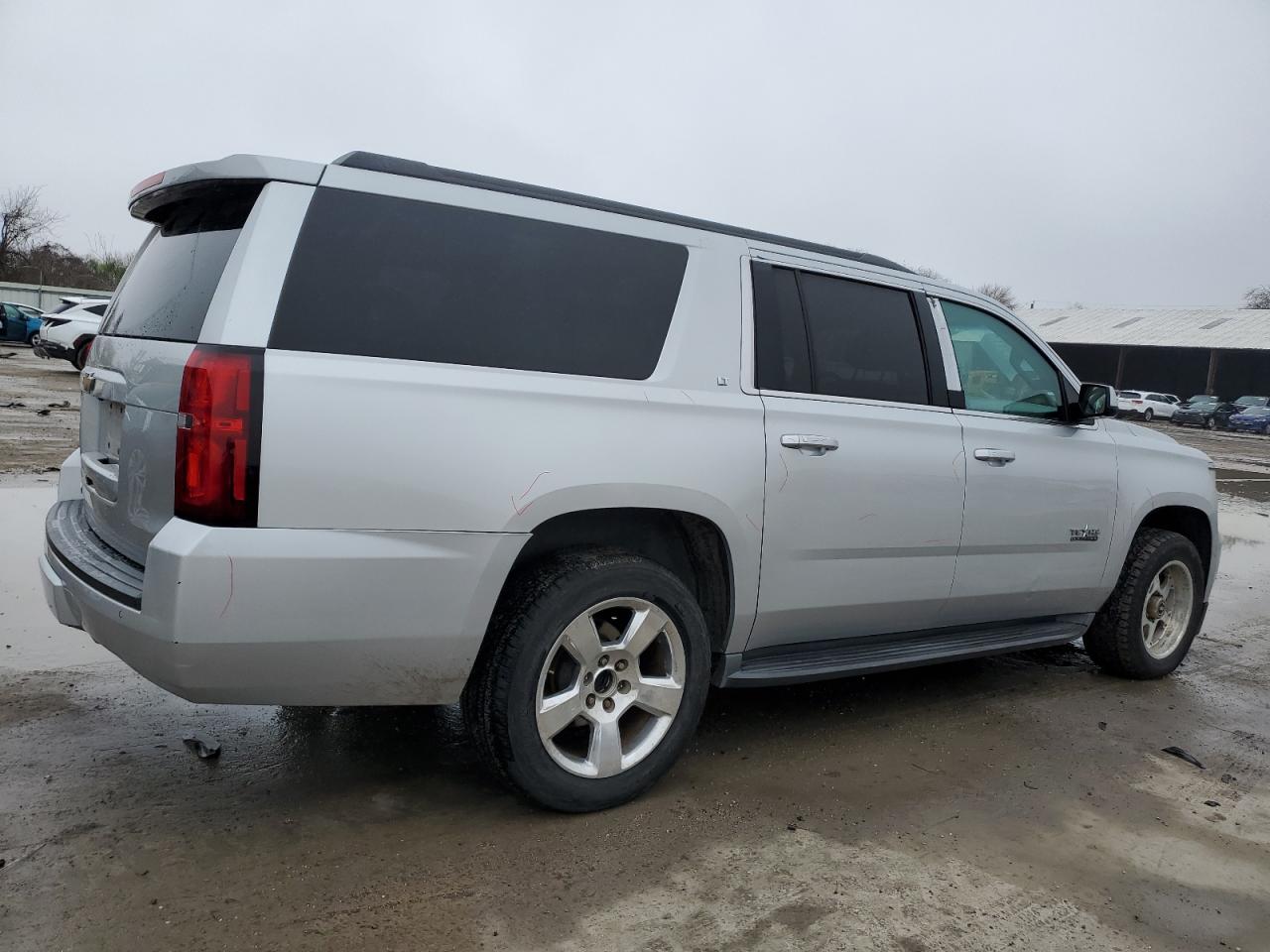 2016 Chevrolet Suburban C1500 Lt VIN: 1GNSCHKC6GR115513 Lot: 40446024