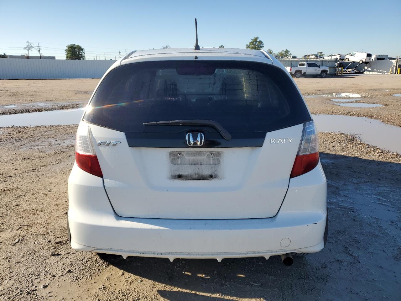 2013 Honda Fit VIN: JHMGE8H37DC059188 Lot: 82788773