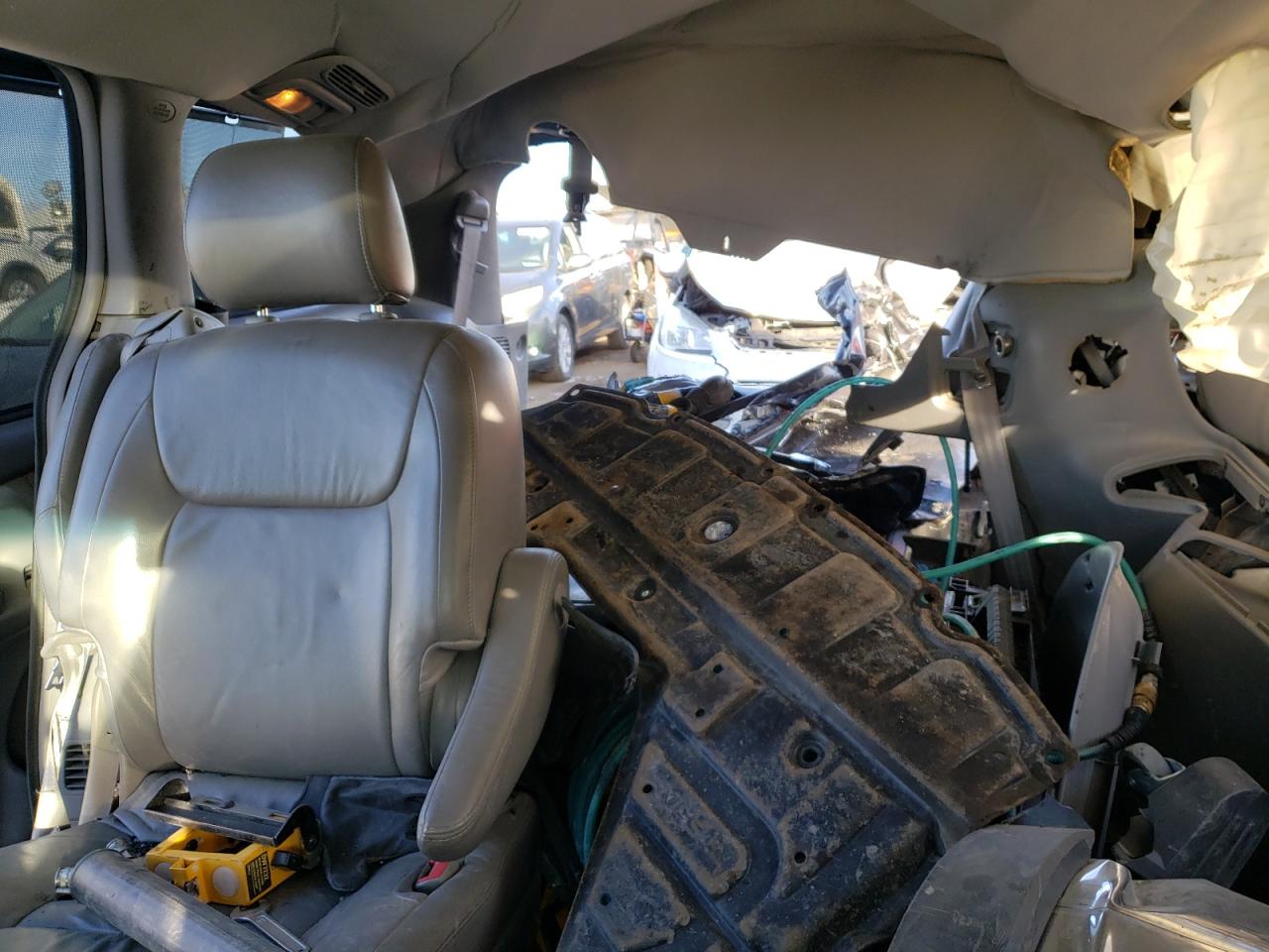 2006 Toyota Sienna - Image 10