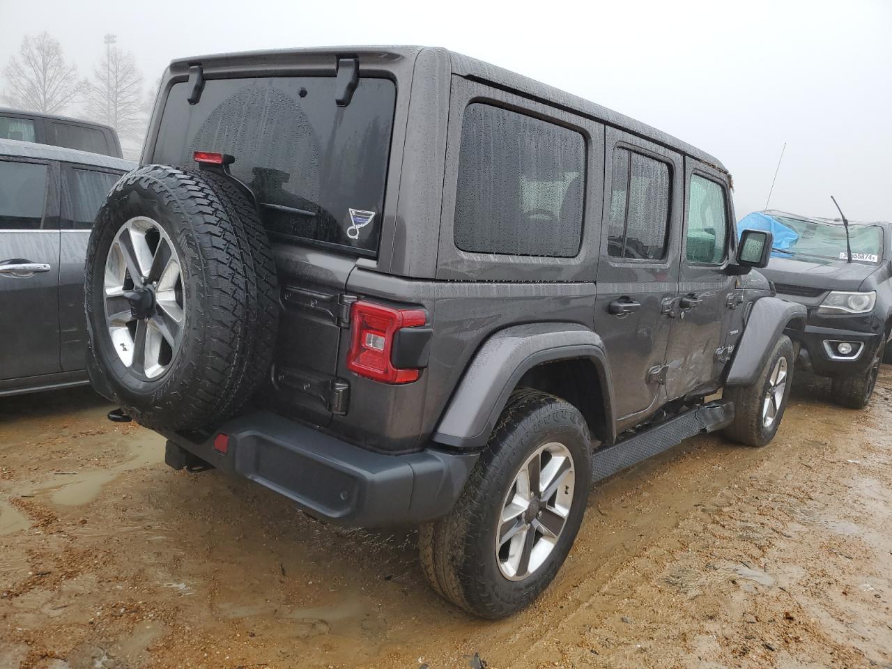 1C4HJXEGXKW531589 2019 Jeep Wrangler Unlimited Sahara