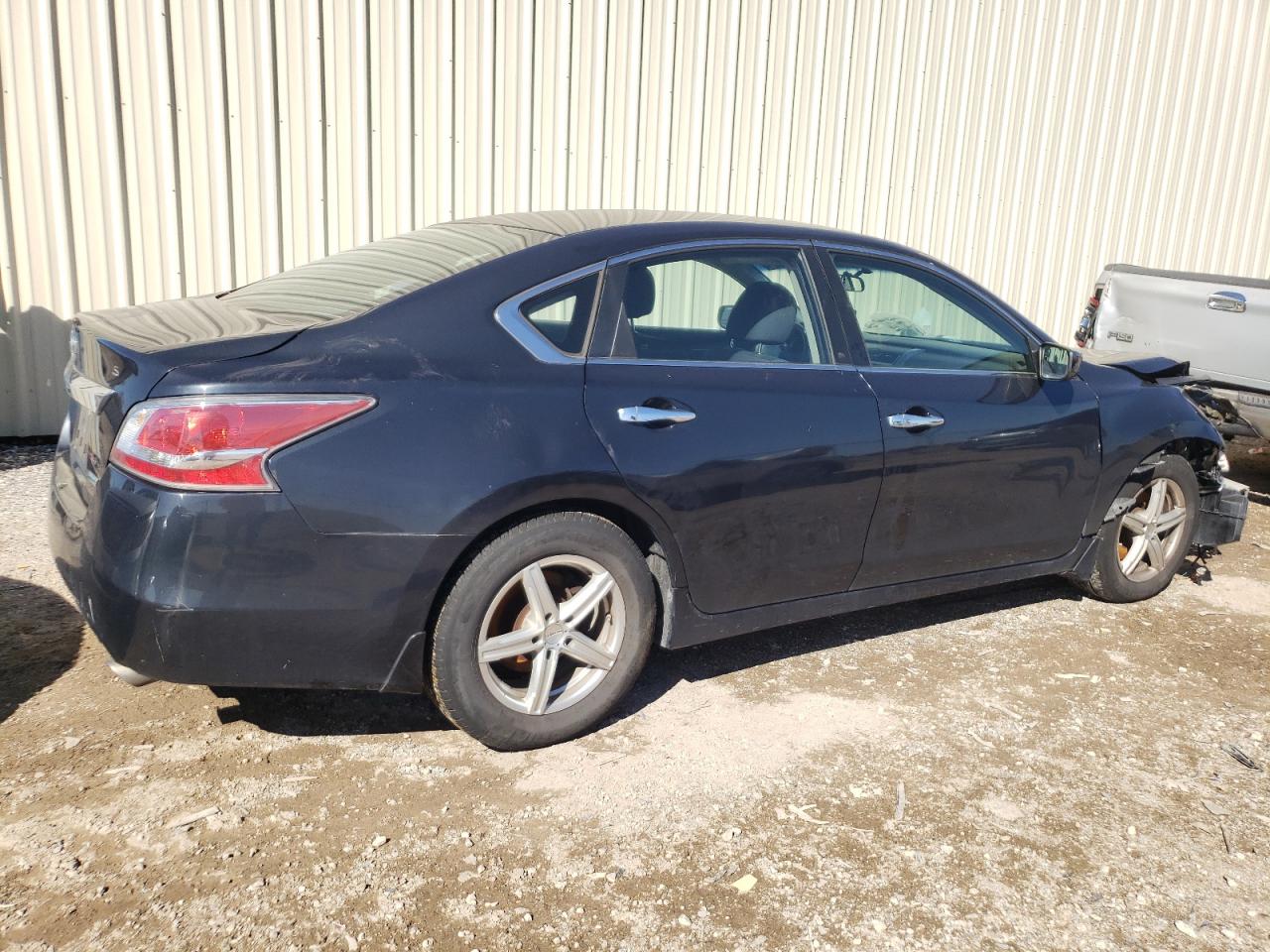 2014 Nissan Altima - Image 3