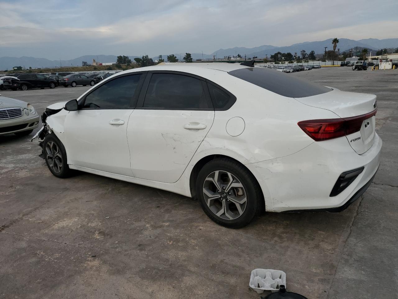 2020 Kia Forte Fe VIN: 3KPF24AD8LE211729 Lot: 39129484