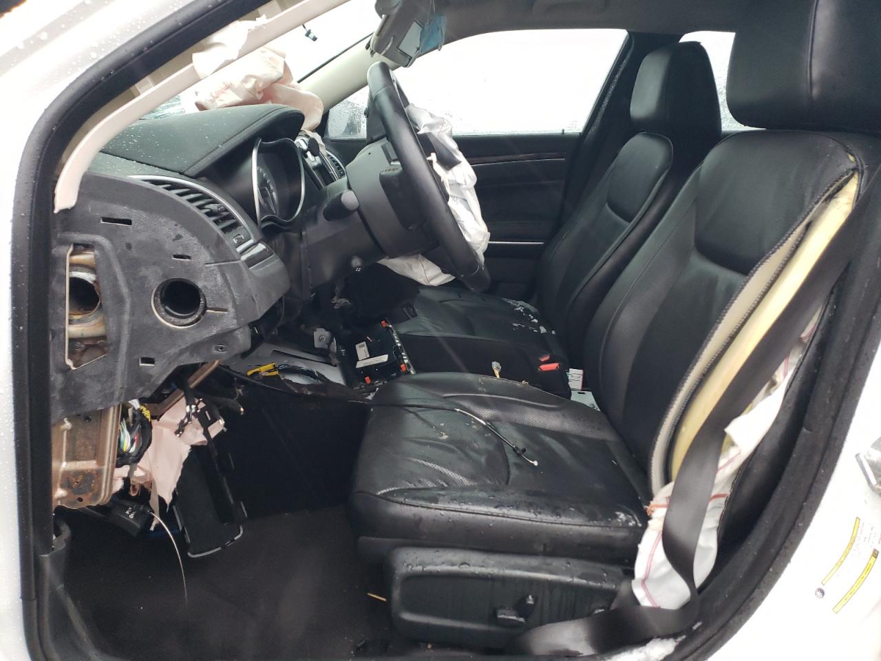 2018 Chrysler 300 - Image 7