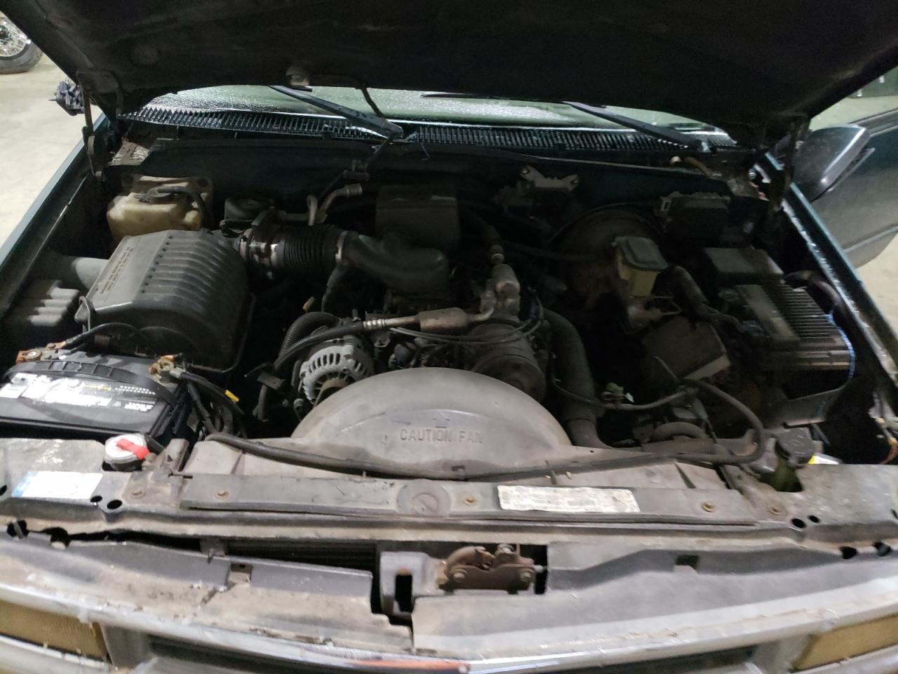 1998 Chevrolet Suburban C1500 VIN: 3GNEC16R3WG133520 Lot: 80033184