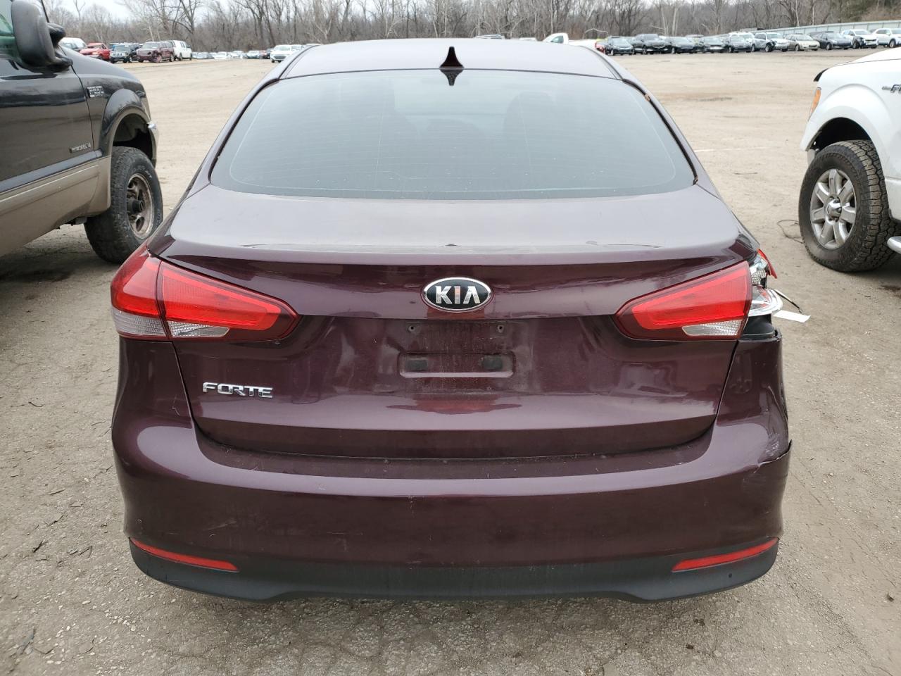 2017 Kia Forte Lx VIN: 3KPFK4A7XHE075766 Lot: 80787333