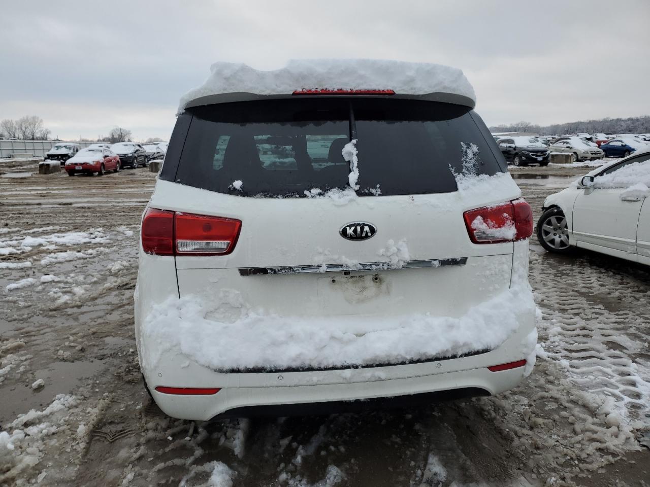 KNDMB5C11H6339758 2017 Kia Sedona Lx