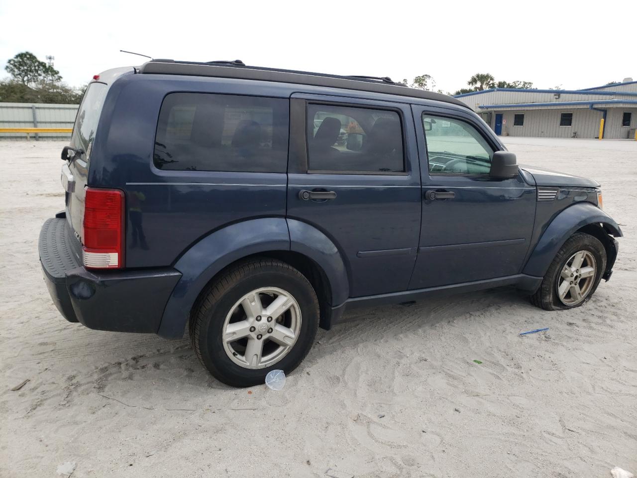 2008 Dodge Nitro - Image 3