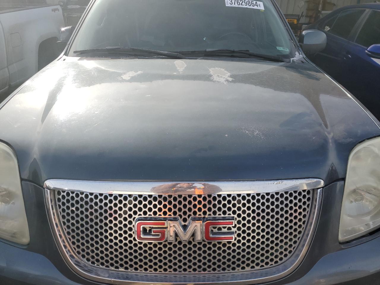 1GKFK638X7J264702 2007 GMC Yukon Denali