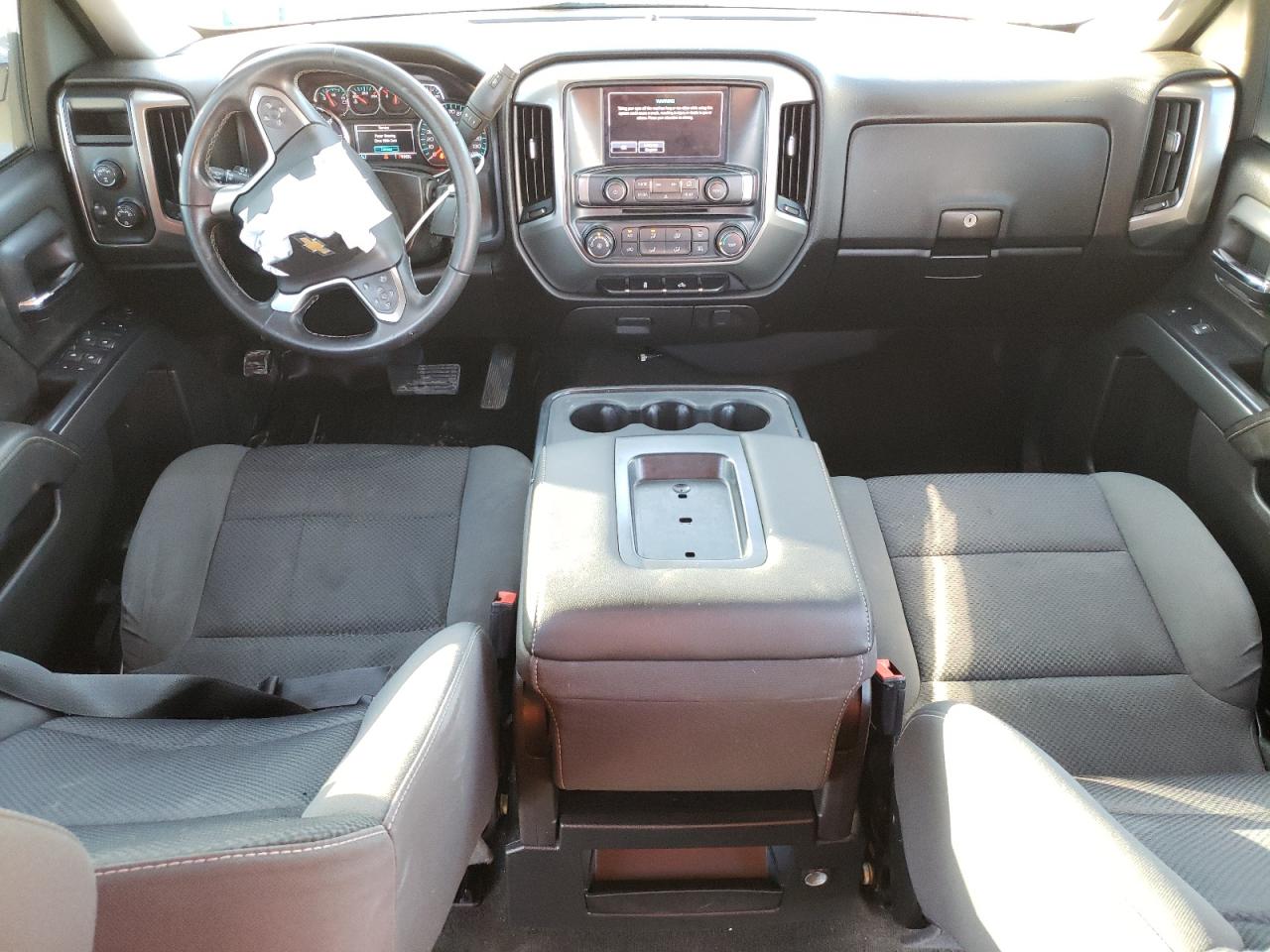 2018 Chevrolet Silverado K1500 Lt VIN: 3GCUKREC9JG186024 Lot: 37108334