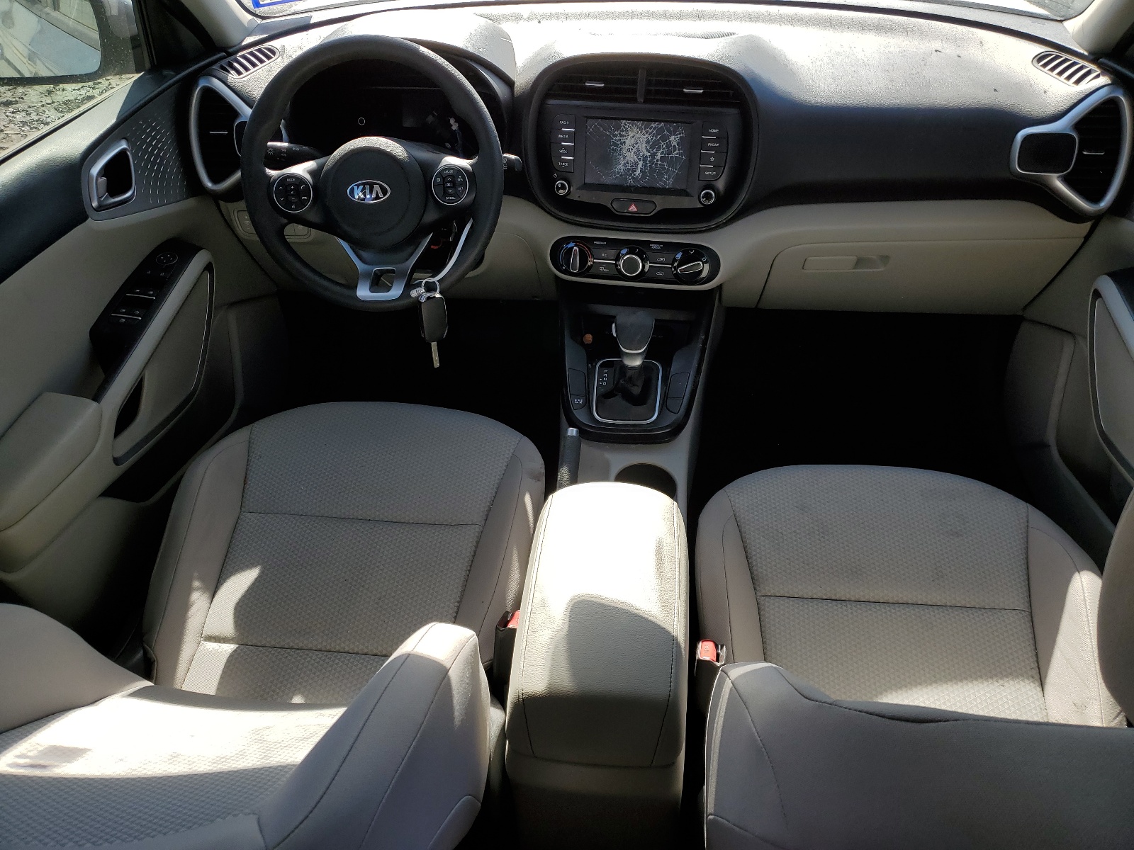 KNDJ23AU6L7734266 2020 Kia Soul Lx