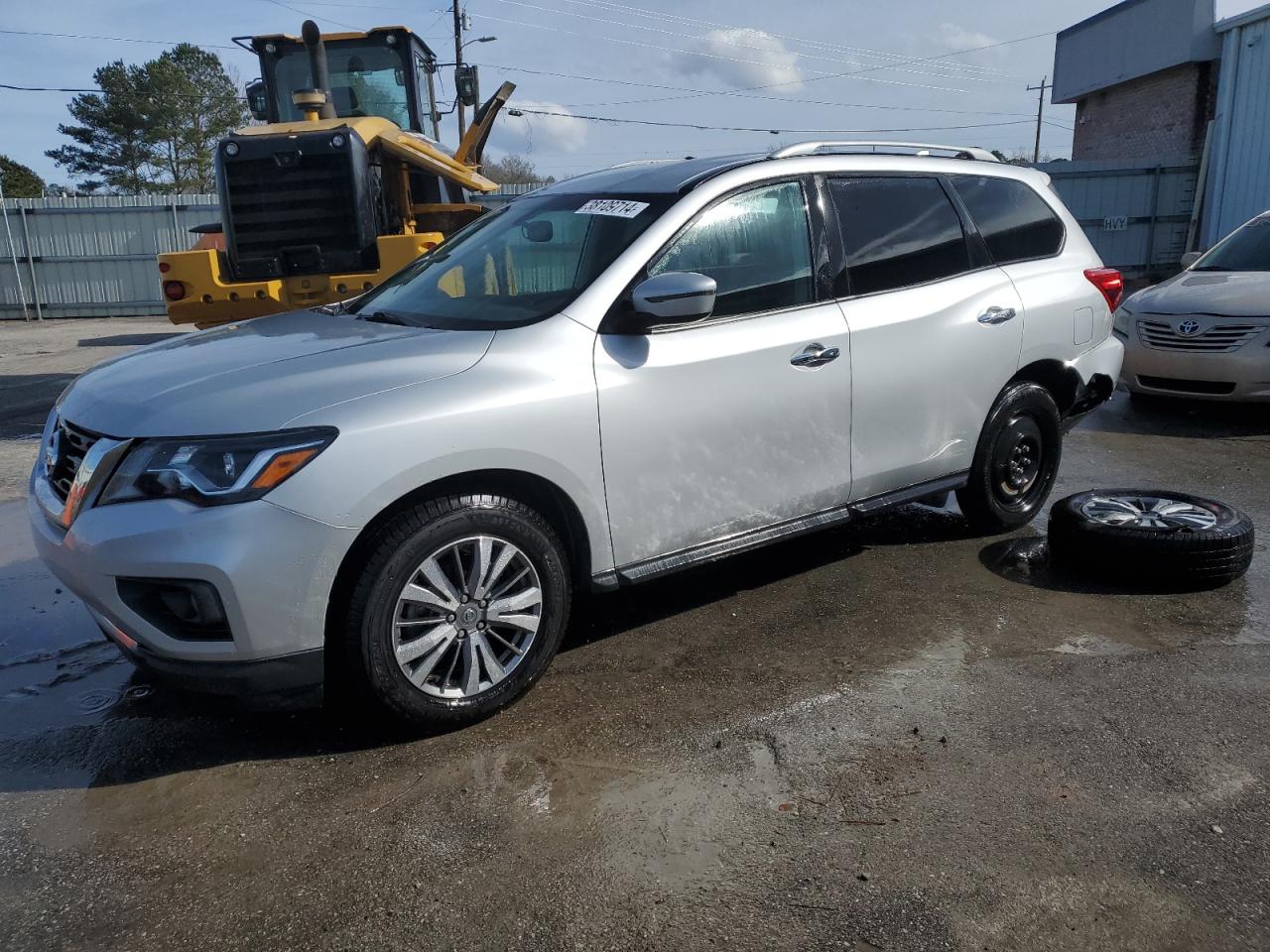 2019 Nissan Pathfinder - Image 1