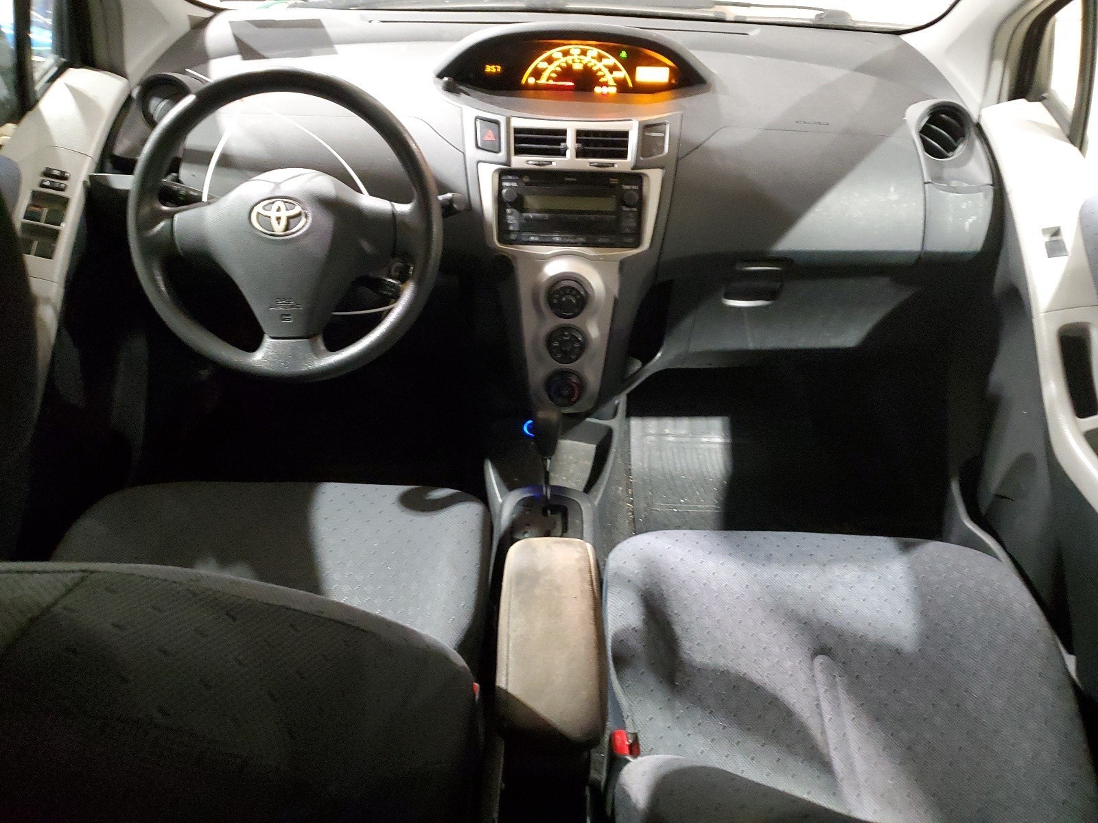 JTDKT4K32A5314462 2010 Toyota Yaris