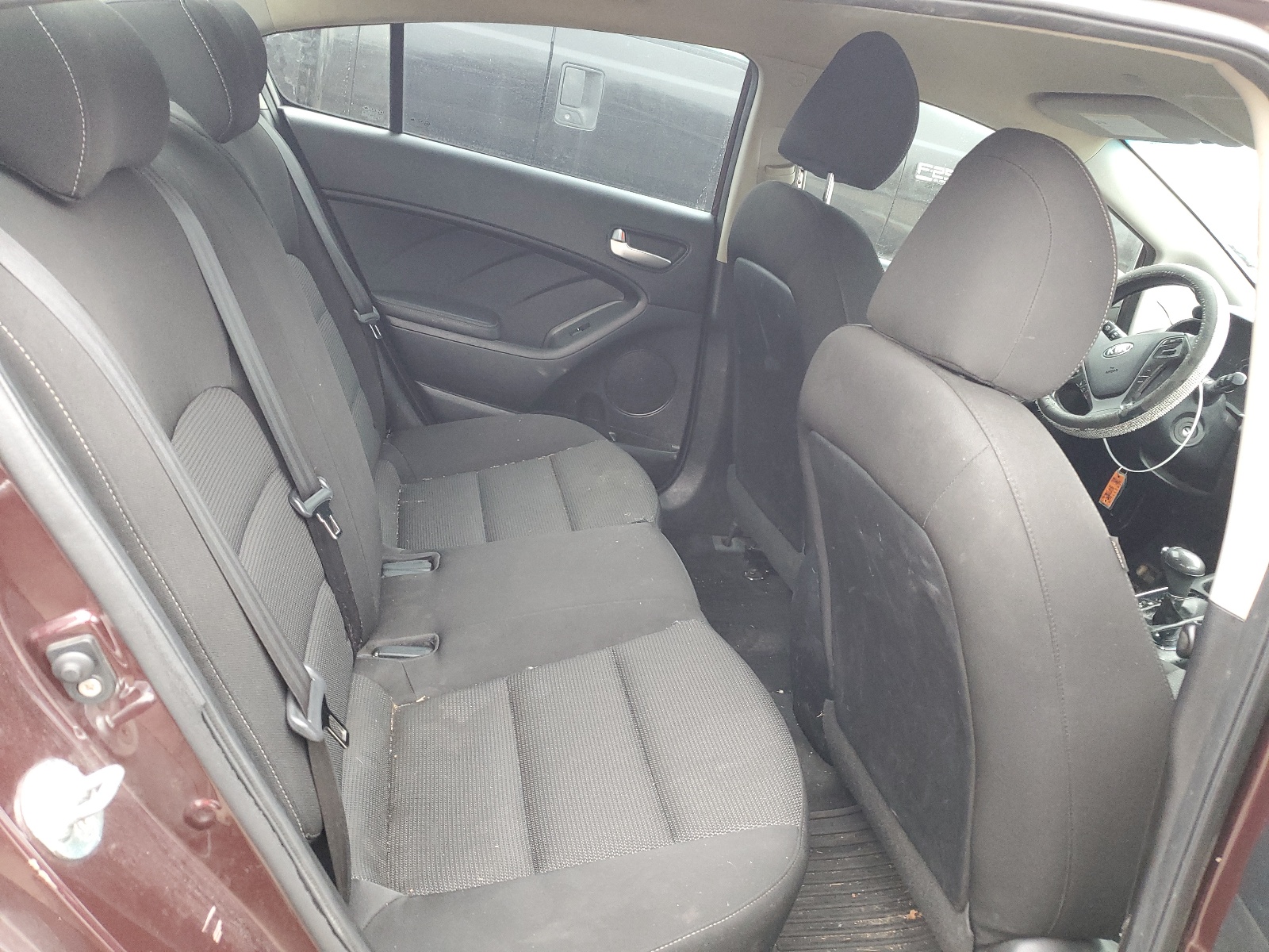 3KPFK4A7XHE075766 2017 Kia Forte Lx