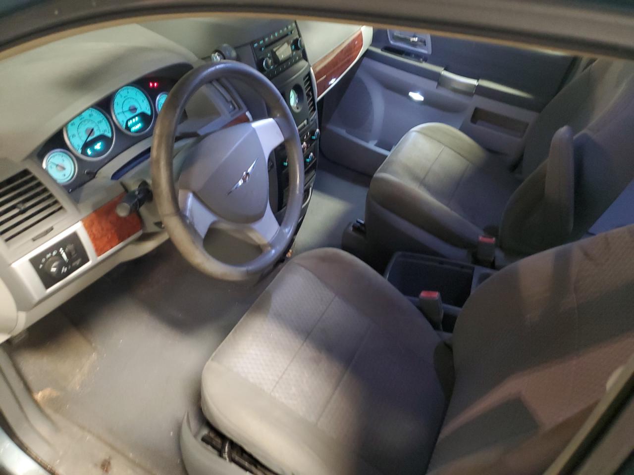 2008 Chrysler Town & Country Touring VIN: 2A8HR54P88R682956 Lot: 37468004