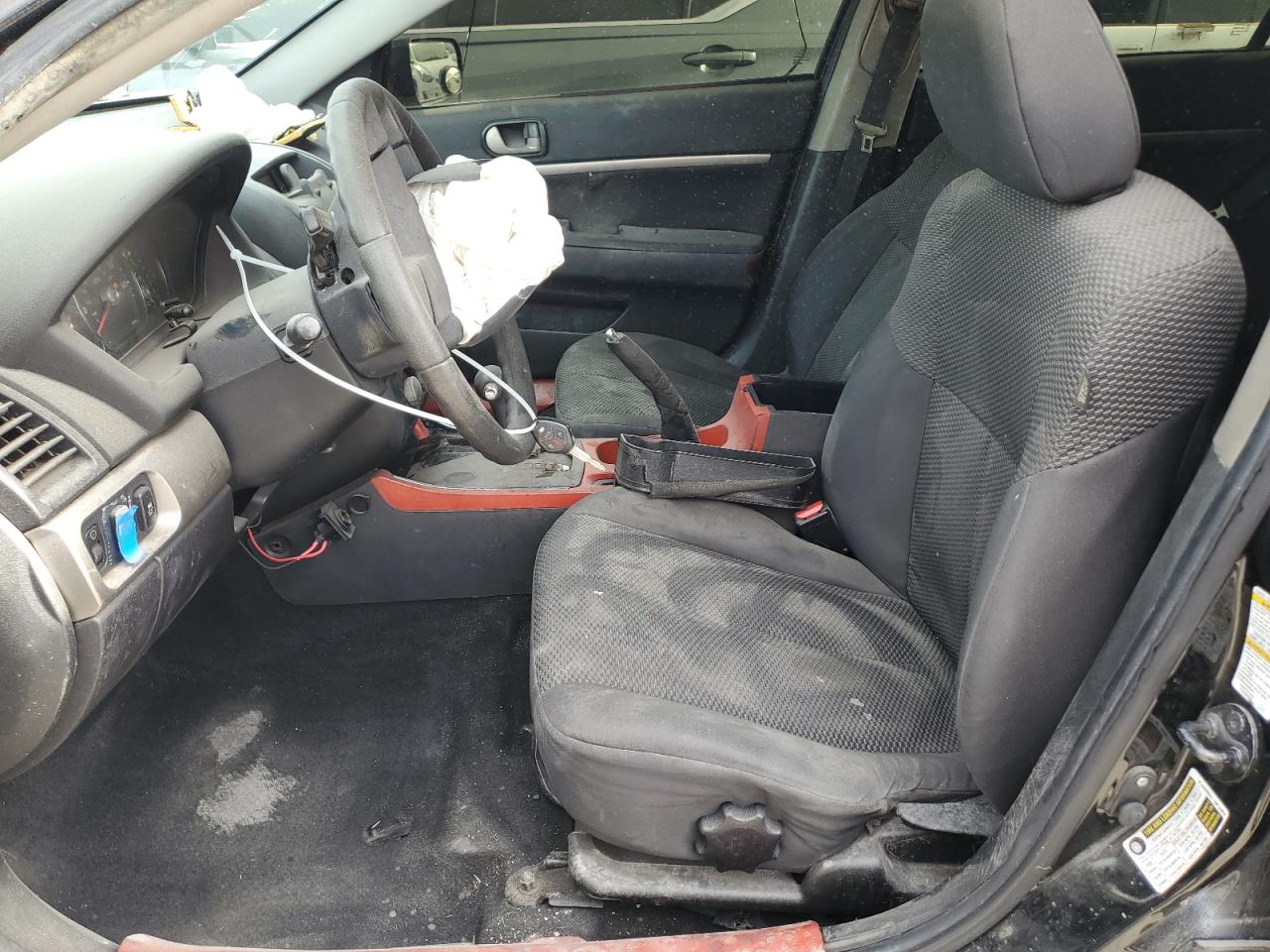 2012 Mitsubishi Galant - Image 7
