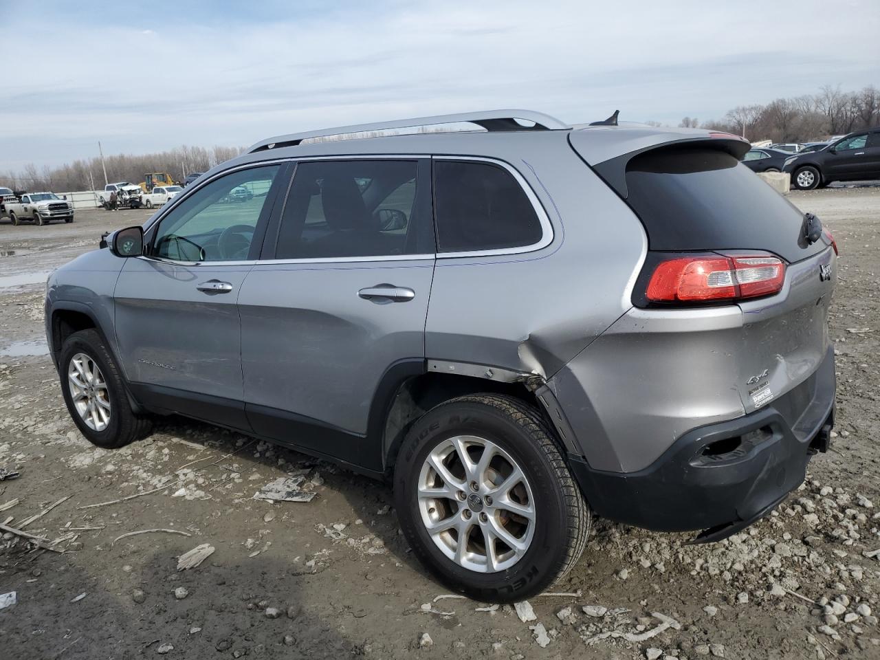 1C4PJMCS7EW317696 2014 Jeep Cherokee Latitude