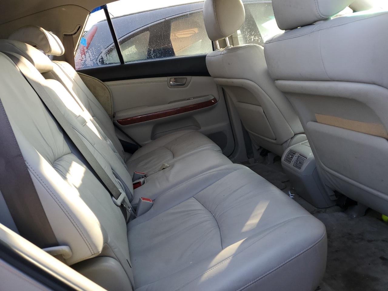 2004 Lexus Rx 330 VIN: JTJGA31U040018886 Lot: 40203024