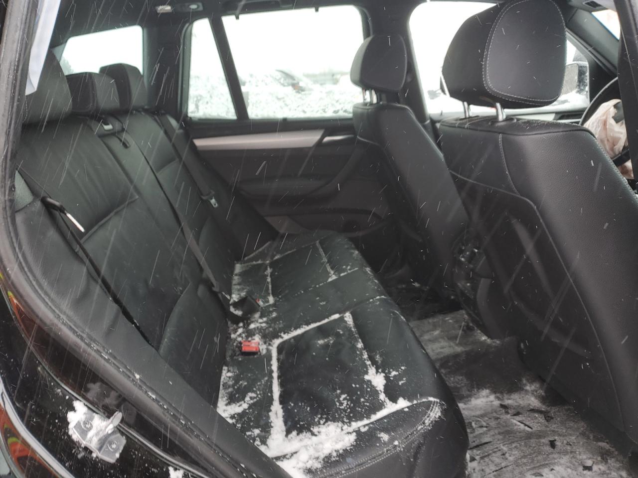 2017 BMW X3 xDrive28I VIN: 5UXWX9C30H0W79357 Lot: 39149344