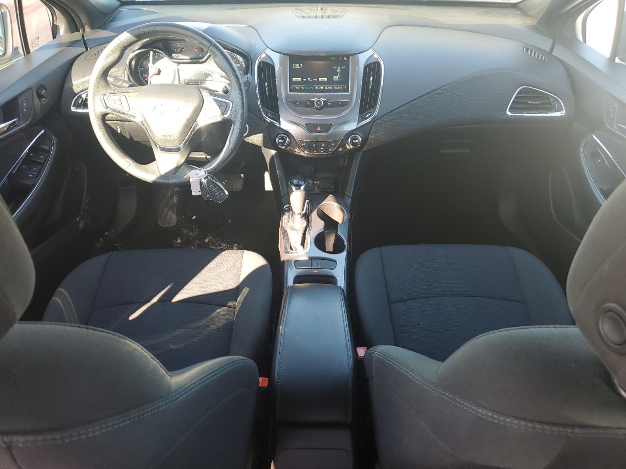 2017 Chevrolet Cruze - Image 8