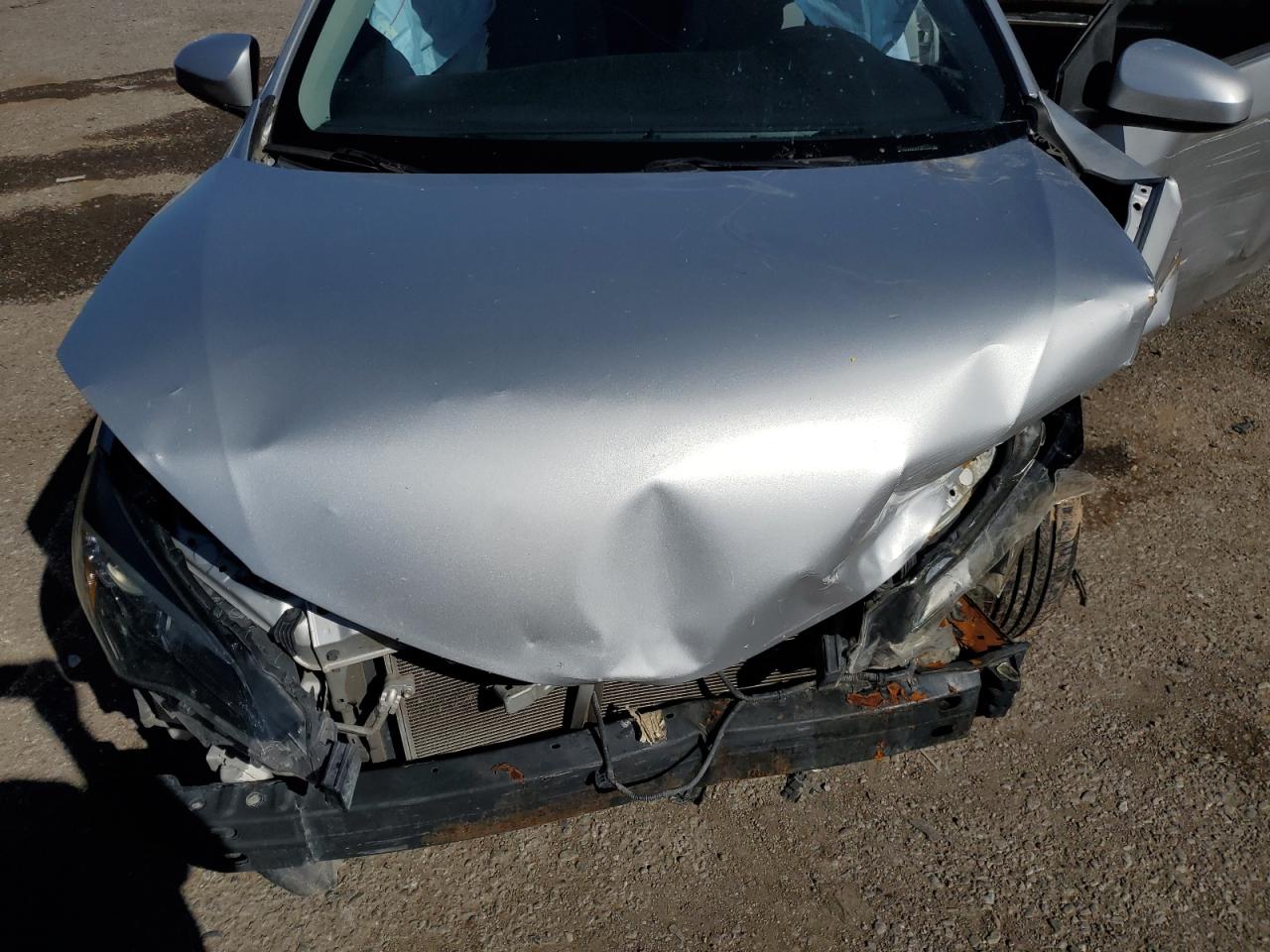 5YFBPRHEXJP743894 2018 Toyota Corolla Le