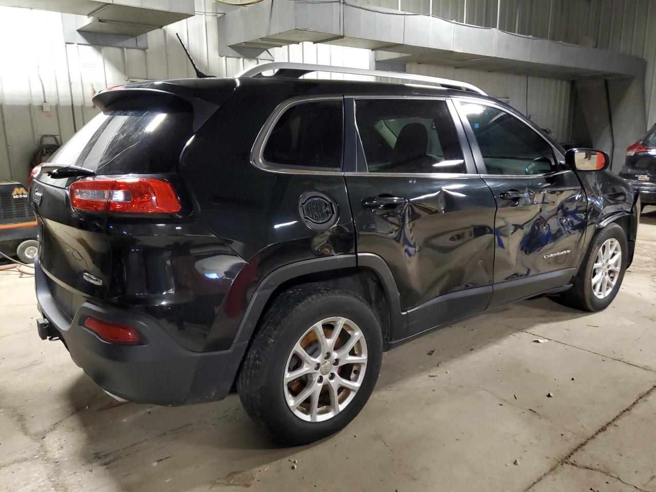 2015 Jeep Grand Cherokee - Image 3
