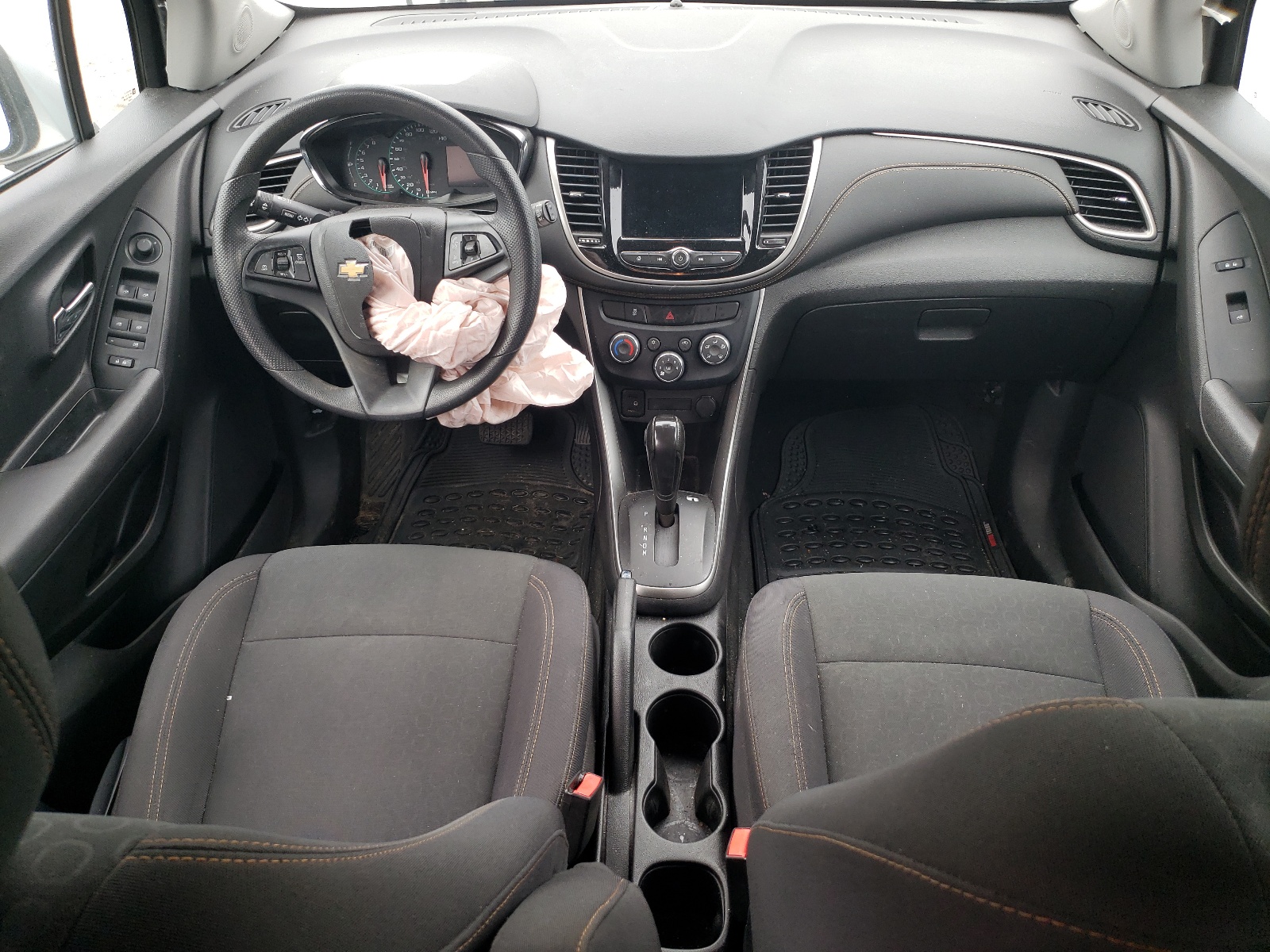 3GNCJKSB0KL233703 2019 Chevrolet Trax Ls