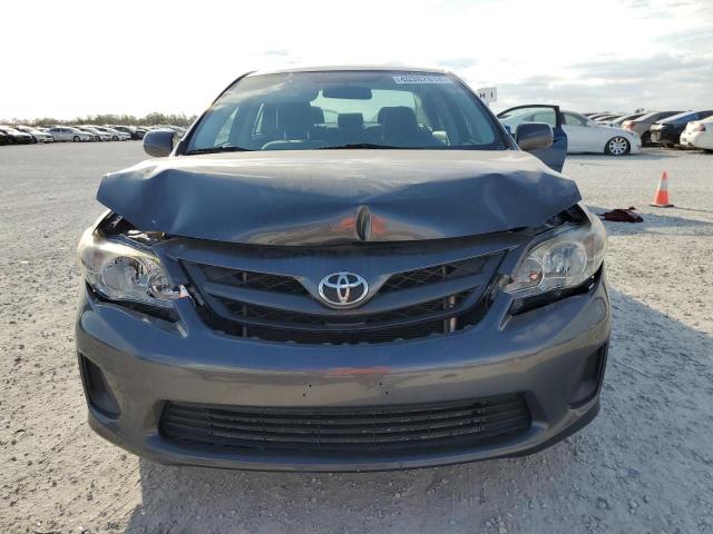 Седаны TOYOTA COROLLA 2013 Серый