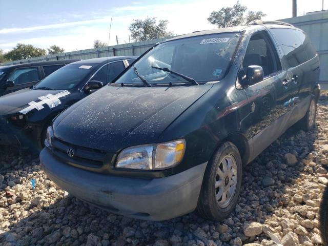 2000 Toyota Sienna Le