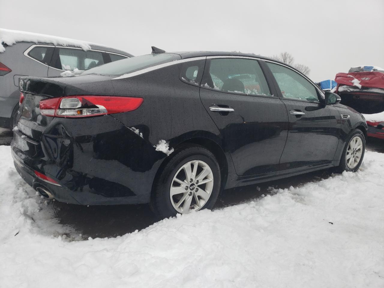 2017 Kia Optima Lx VIN: 5XXGT4L35HG157438 Lot: 64437874