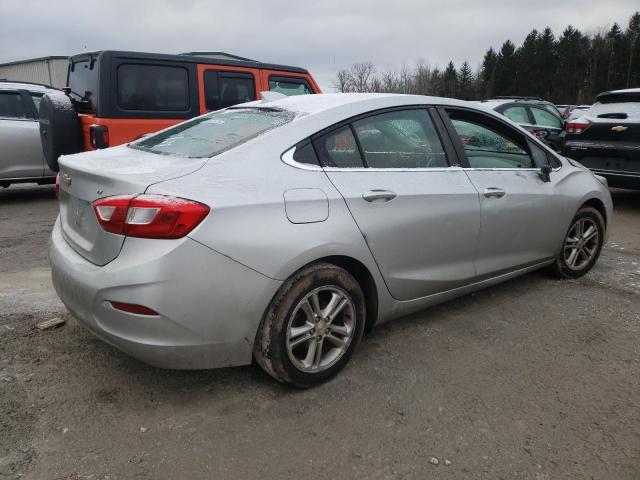 Sedans CHEVROLET CRUZE 2017 Srebrny