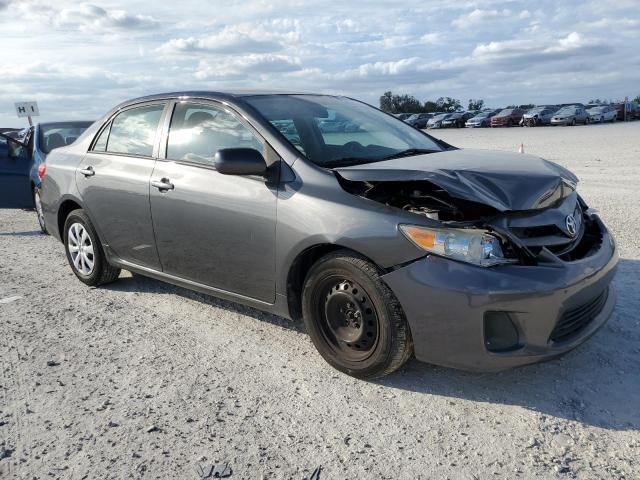 Седаны TOYOTA COROLLA 2013 Серый