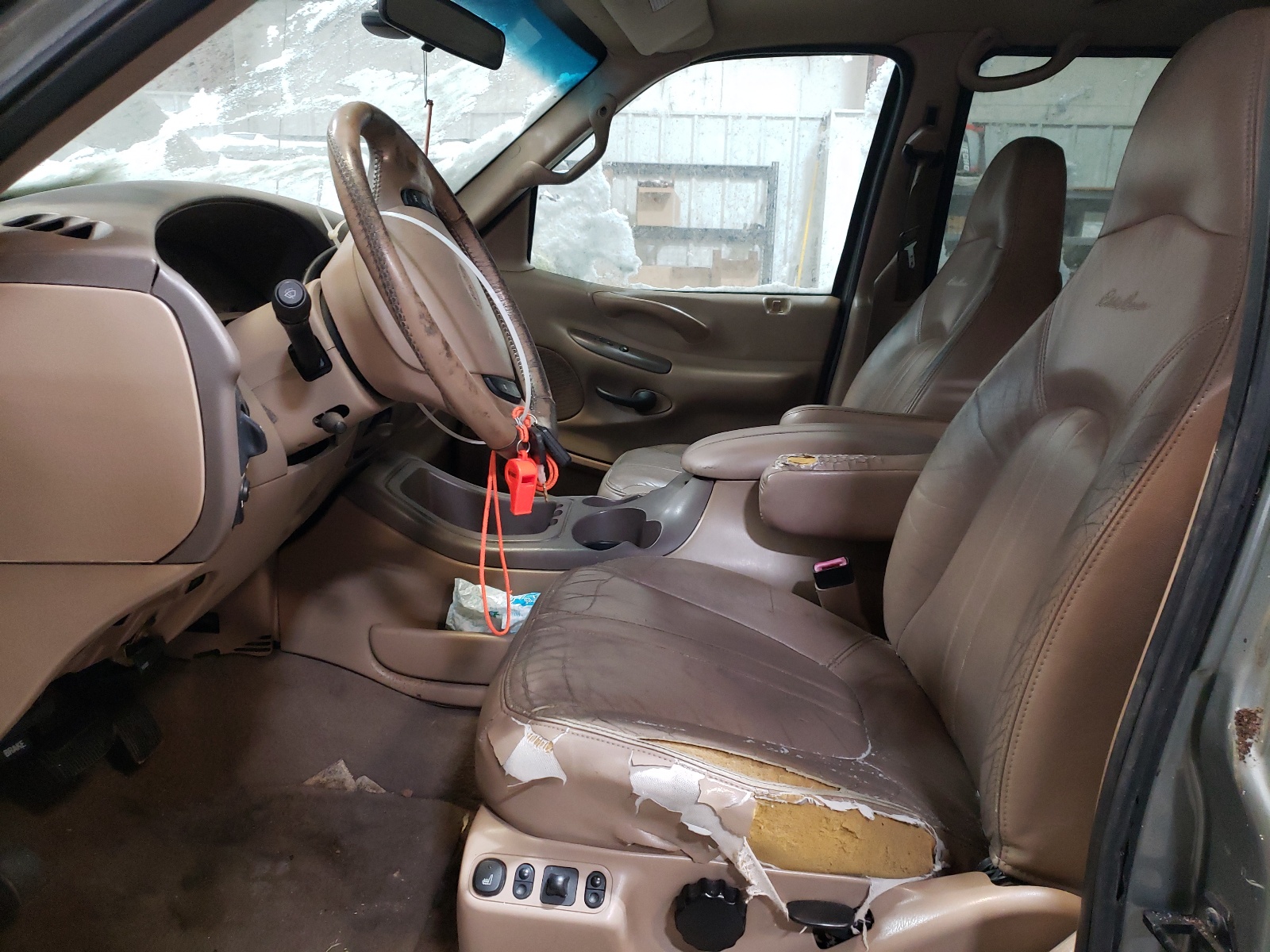 1FMPU18LXXLA83156 1999 Ford Expedition