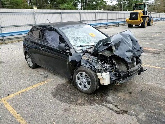 2008 Hyundai Accent Gs VIN: KMHCM36C78U076898 Lot: 57266224