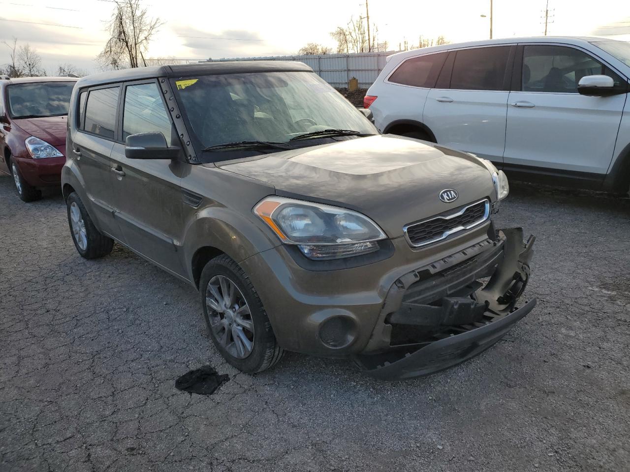 KNDJT2A6XC7437283 2012 Kia Soul +