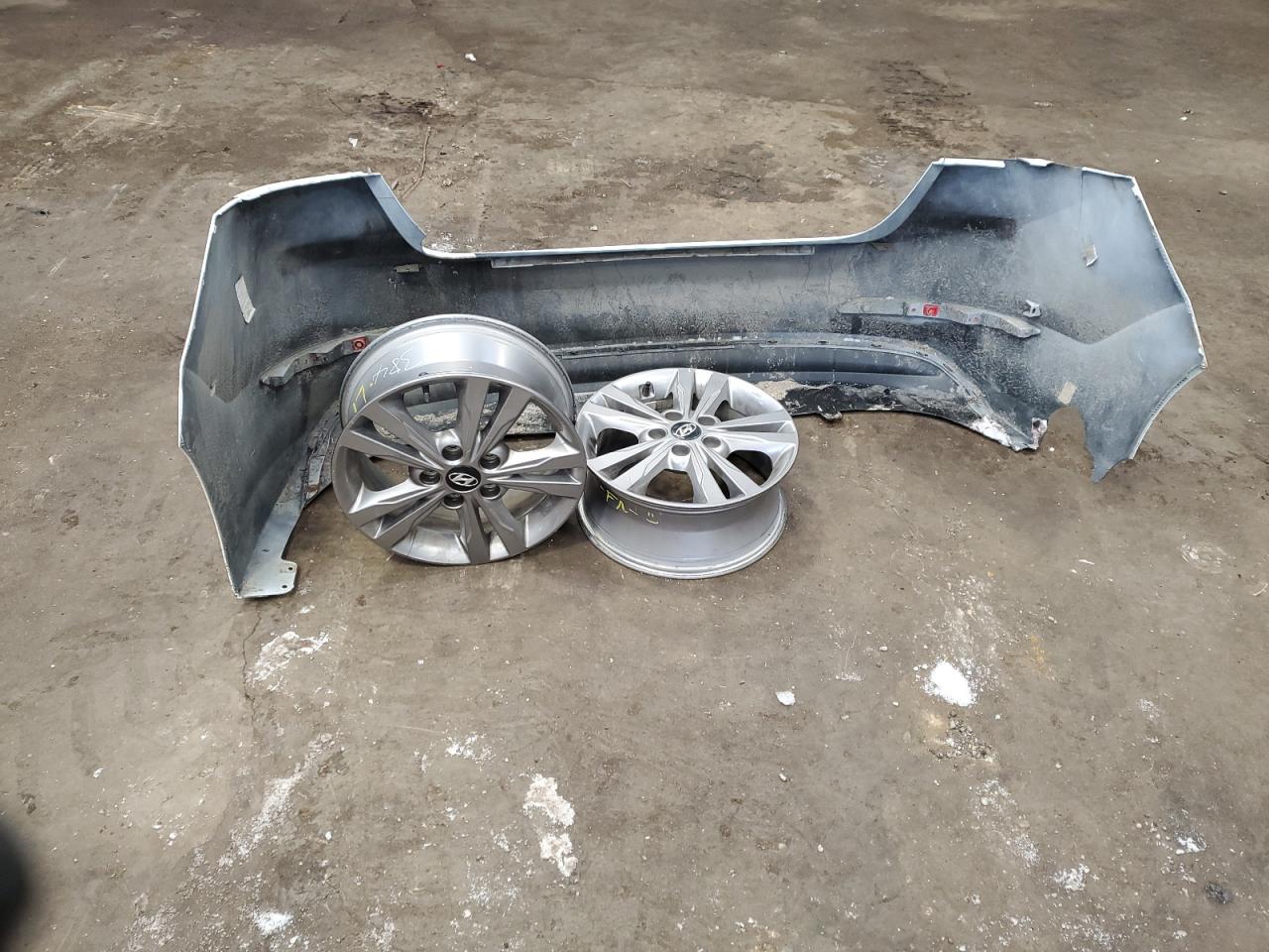 KMHD84LF4JU633043 2018 Hyundai Elantra Sel