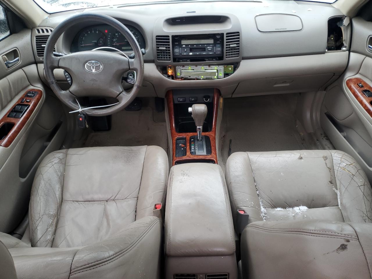 JTDBF30K420057170 2002 Toyota Camry Le