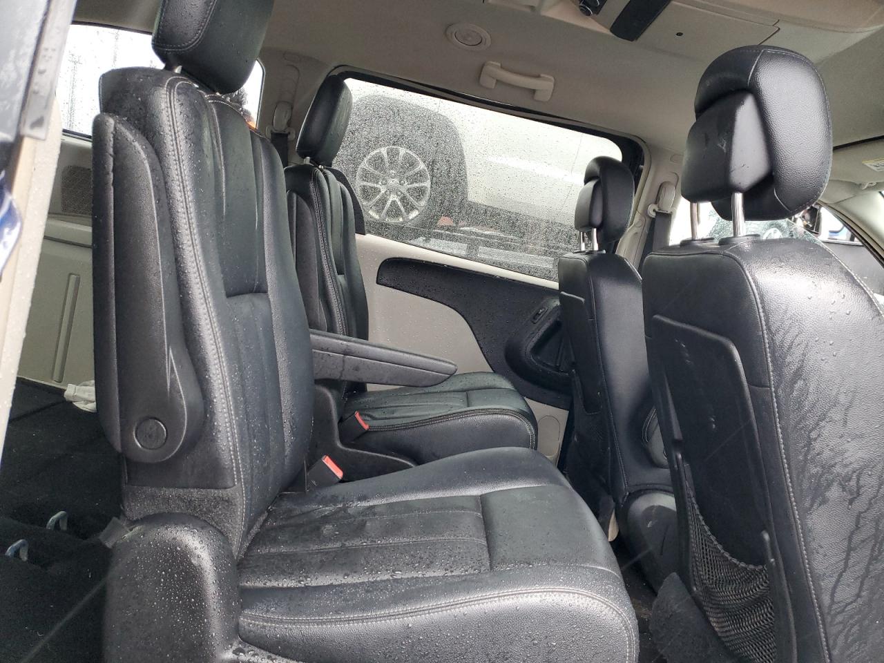 2016 Chrysler Town & Country Touring VIN: 2C4RC1BG1GR214879 Lot: 82904793