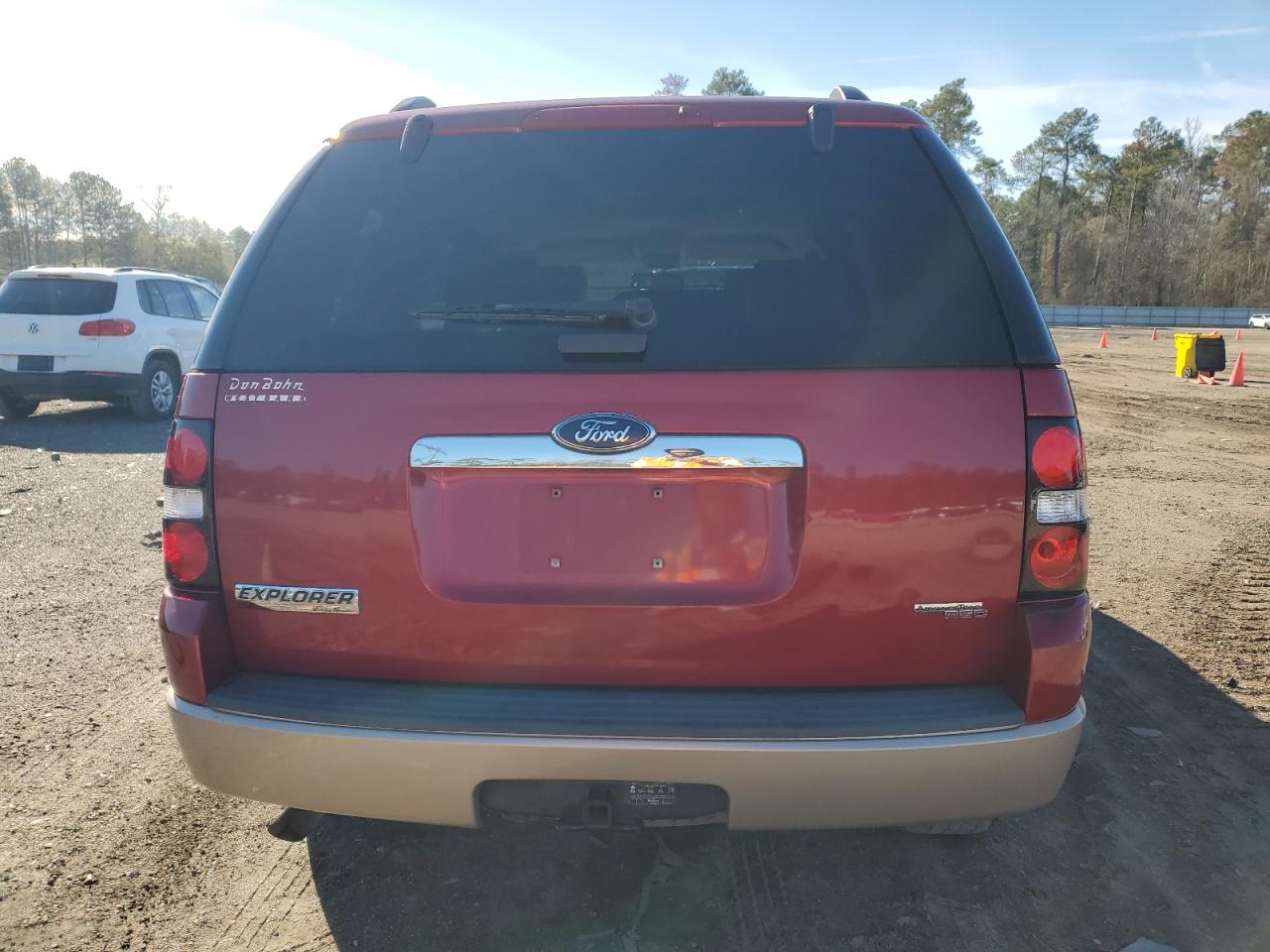 2007 Ford Explorer Eddie Bauer VIN: 1FMEU64E67UA93804 Lot: 61320684