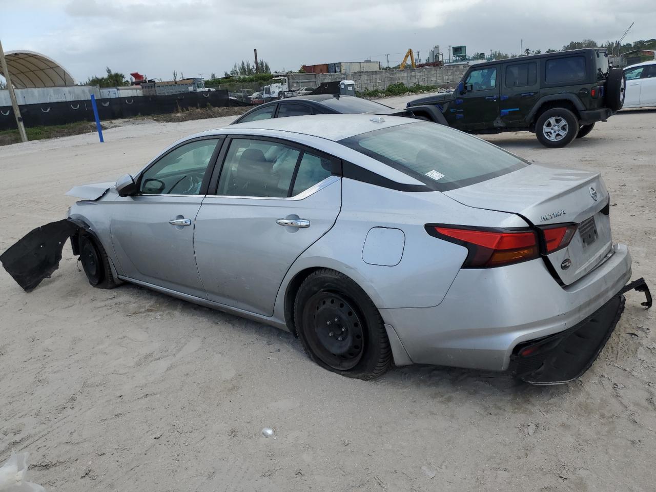 1N4BL4BV2LC201813 2020 NISSAN ALTIMA - Image 2