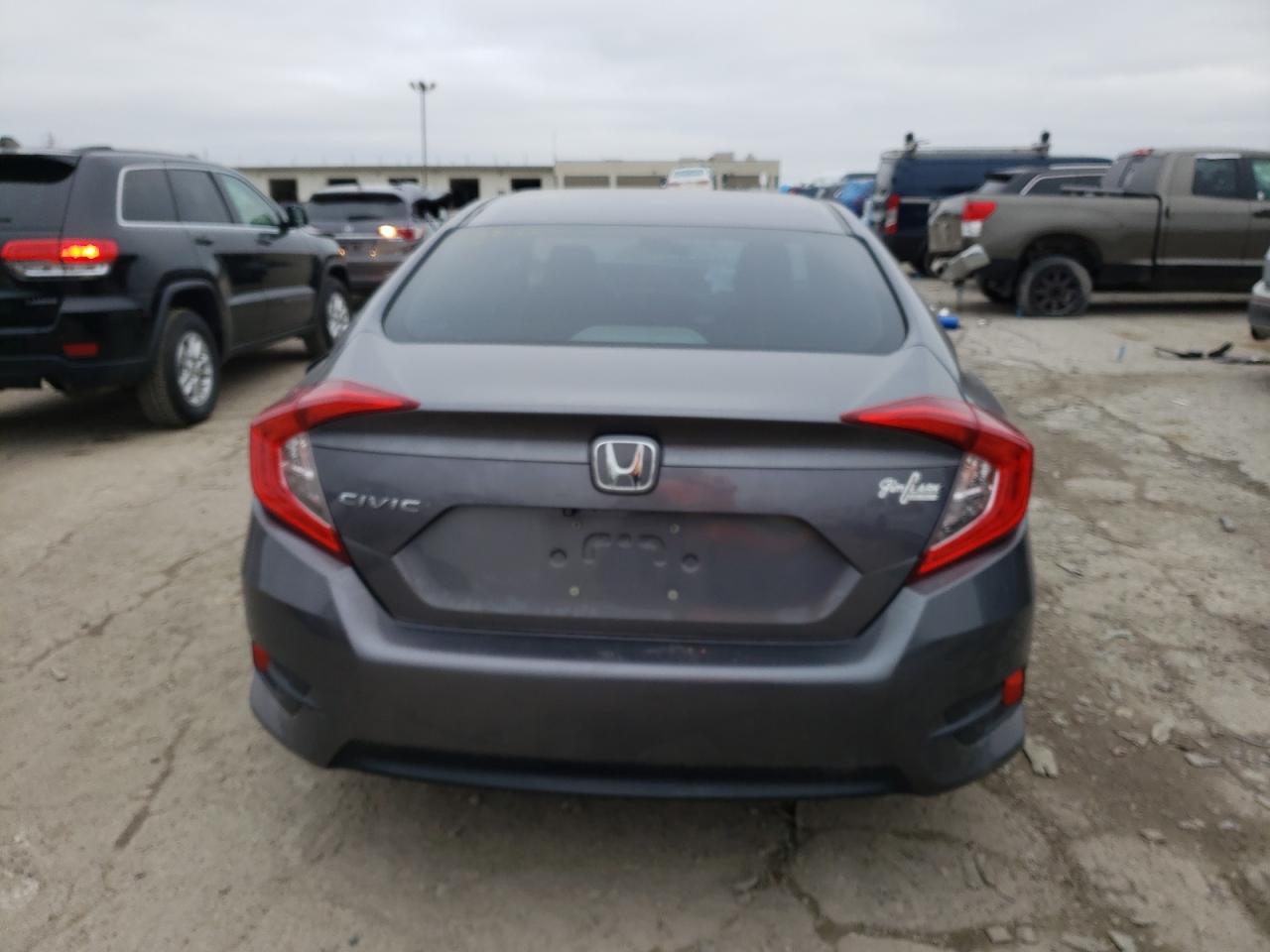 19XFC2F54GE237995 2016 Honda Civic Lx