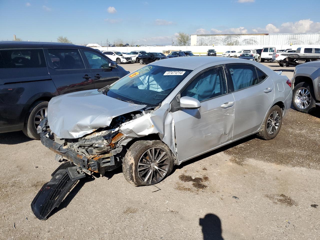 5YFBPRHEXJP743894 2018 Toyota Corolla Le