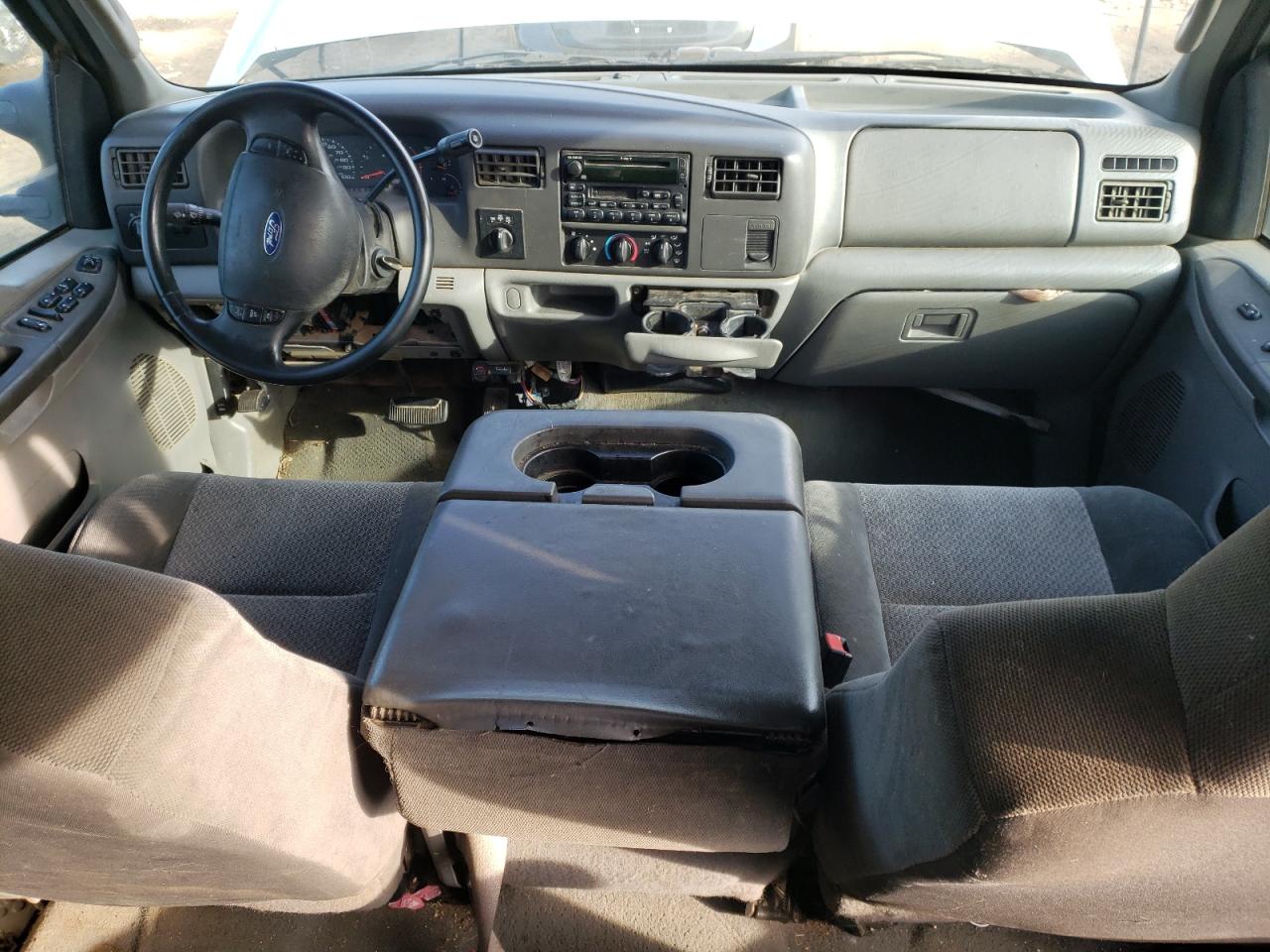 2003 Ford F350 - Image 8