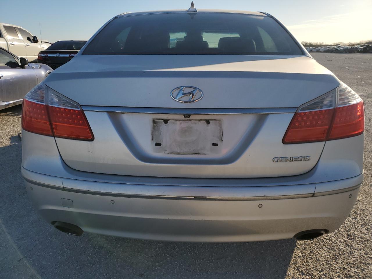 2009 Hyundai Genesis 3.8L VIN: KMHGC46E89U026167 Lot: 65636164