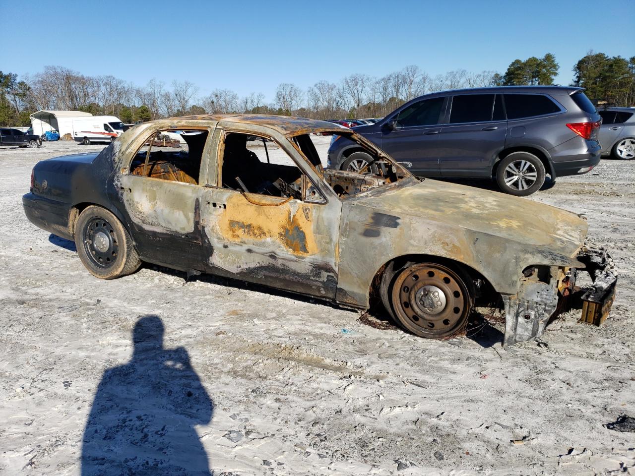 2011 Ford Crown Victoria - Image 4