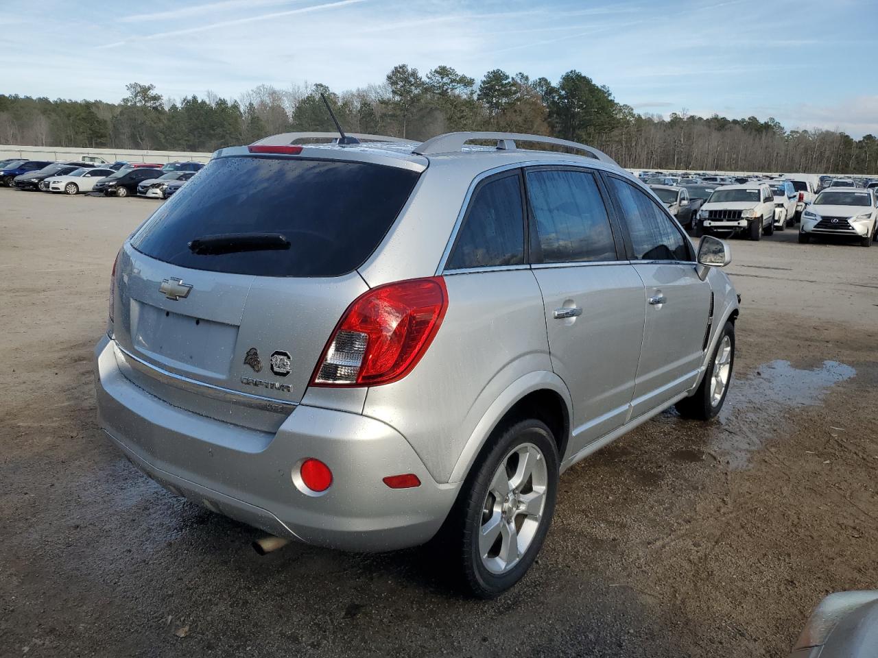 2014 Chevrolet Captiva - Image 3