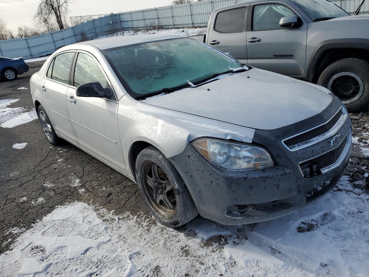 2010 Chevrolet Malibu - Image 4