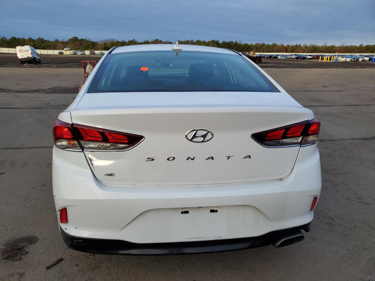 2018 Hyundai Sonata Se VIN: 5NPE24AF3JH667269 Lot: 40657774