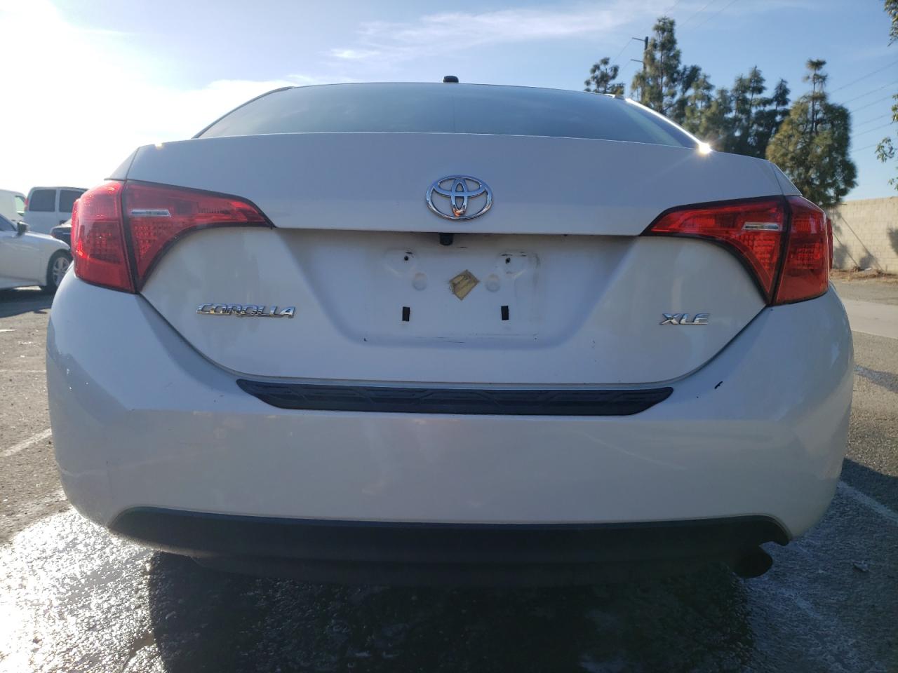 2019 Toyota Corolla L VIN: 5YFBURHE2KP931576 Lot: 51229094