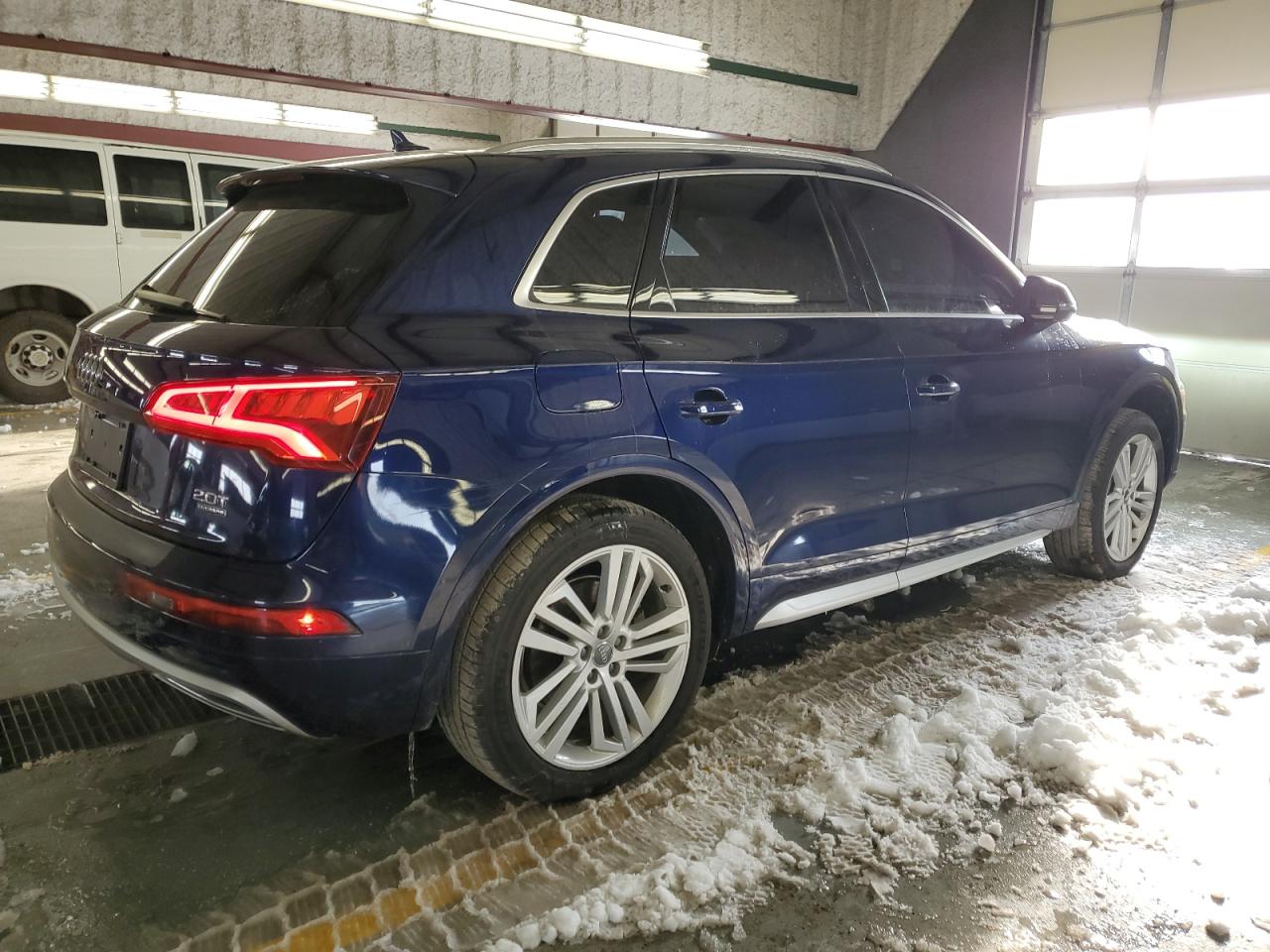 2018 Audi Q5 Premium Plus VIN: WA1BNAFY1J2018617 Lot: 90661045