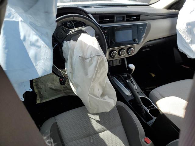  TOYOTA COROLLA 2018 Серебристый